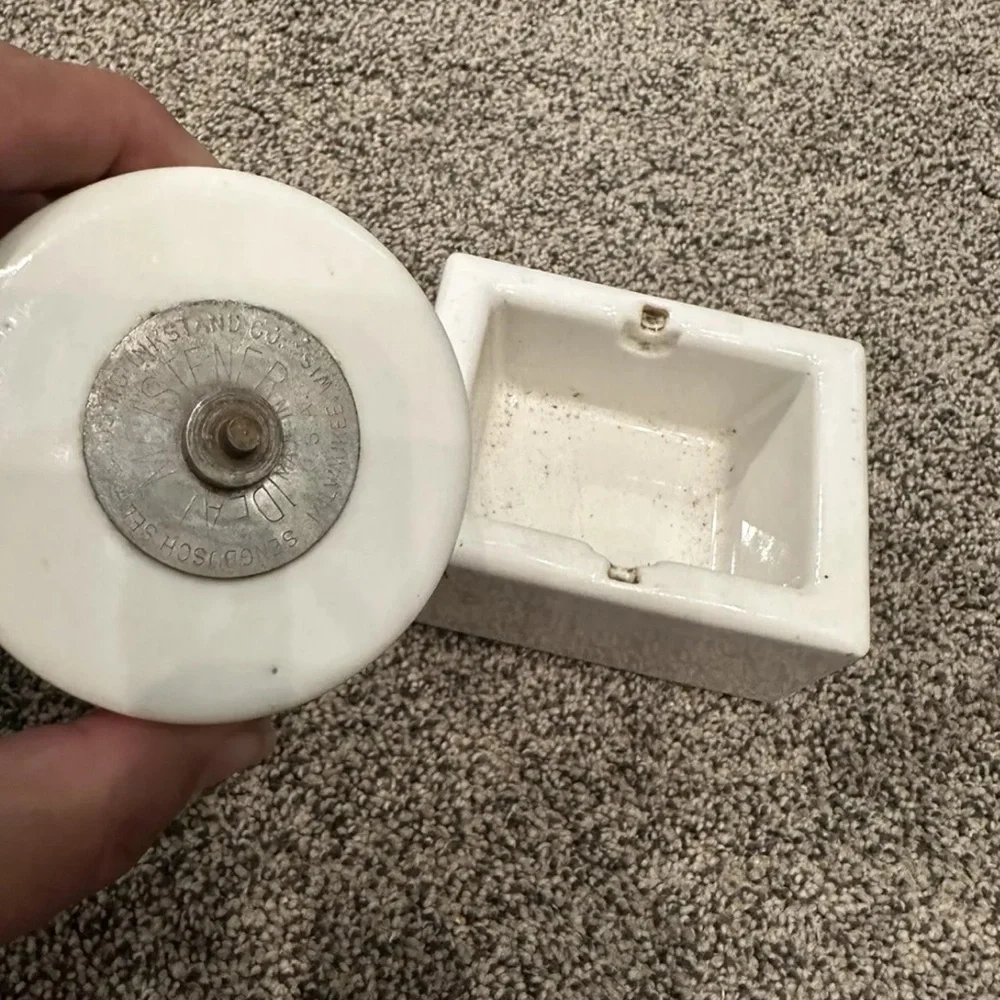 VINTAGE IDL Senior Moistener White Porcelain Envelope Stamp Roller MADE IN USA